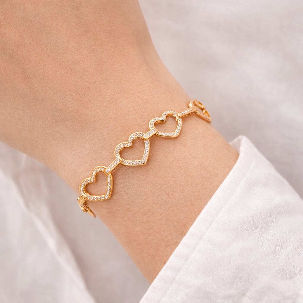 Herz-Armband mit funkelnden Akzenten – Goldfarben