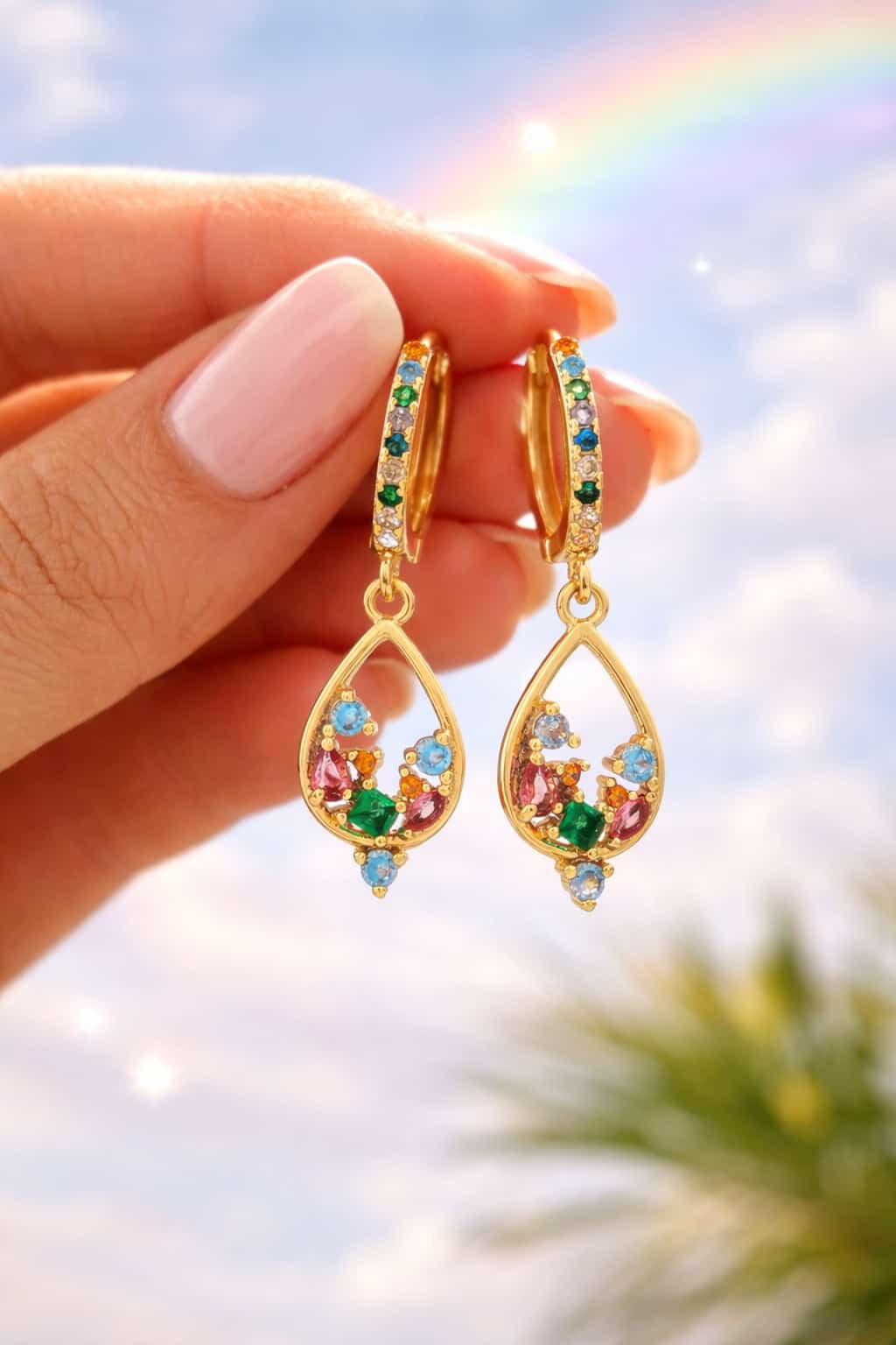 Creolen mit Regenbogen-Kristall Tropfen