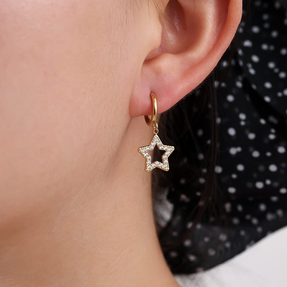 Creolen mit funkelndem Stern-Anhänger